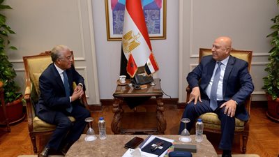 كامل الوزير يبحث مع سفير المغرب تعزيز التعاون الصناعي والنقلي بين البلدين