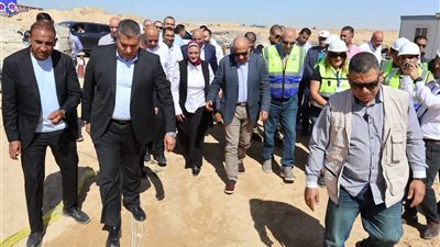 وزير الكهرباء يتفقد إنهاء الأعمال في موقعي أبراج عبور قناة السويس 
