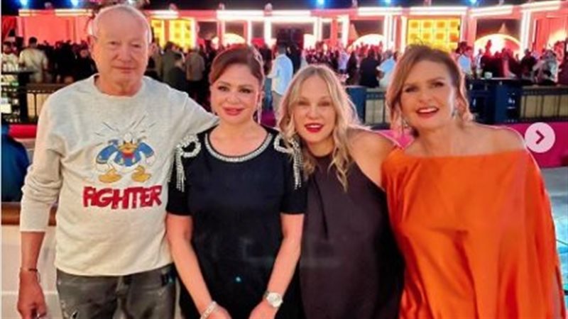 نجوم الفن في مهرجان