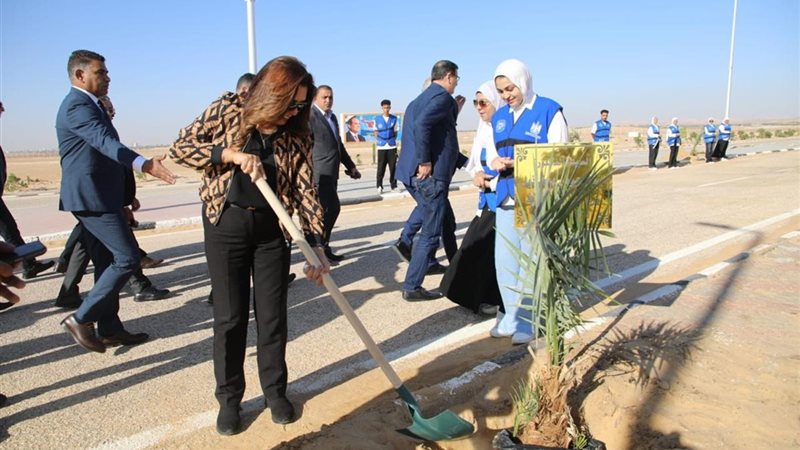 الدكتورة منال عوض