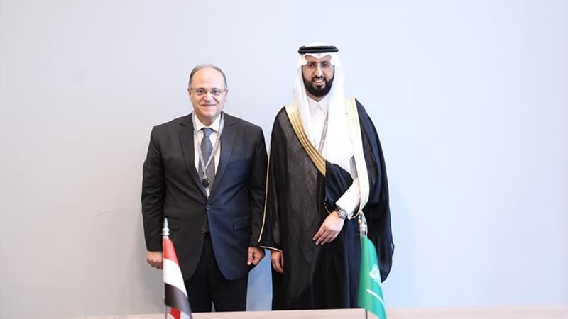 على الغمراوي ونظيره