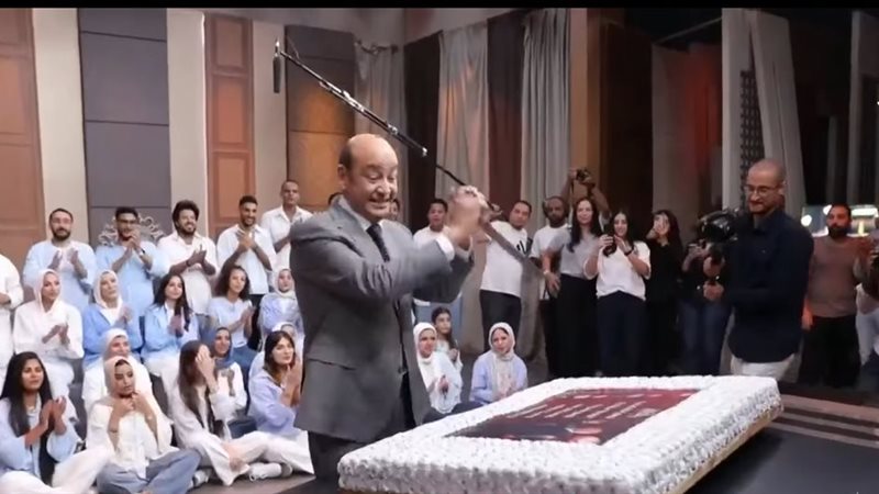 الإعلامي عمرو أديب