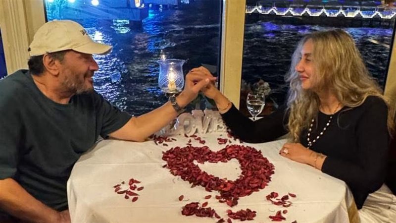 علي الحجار وزوجته