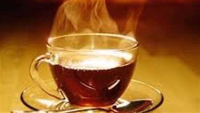 الشاي والملح.. مزيج فعال للتخلص من التهاب الحلق بسرعة 	