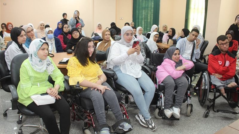 جانب من اللقاء