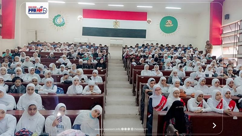 جانب من الندوة