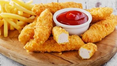 استربس الدجاج المقرمشة.. وصفة سريعة بطعم ينافس المطاعم