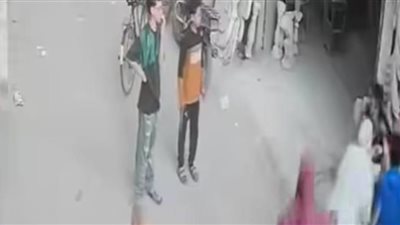 مشاجرة بالشارع تشعل بسيون.. فيديو متداول يثير غضب والأمن يتحرك لكشف الحقيقة