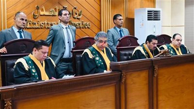 كاميرا كشفت الجريمة.. تسجيلات تدين أبًا باغتصاب ابنته وتصويرها بمنطقة السادات