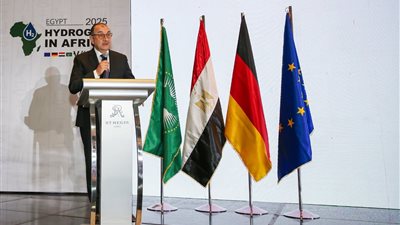 وزير قطاع الأعمال العام يفتتح المؤتمر الدولي الثالث للهيدروجين في أفريقيا