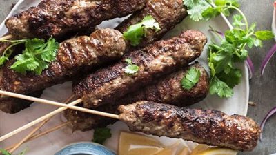 طريقة سهلة لتحضير الكفتة المشوية في الفرن بخطوات بسيطة