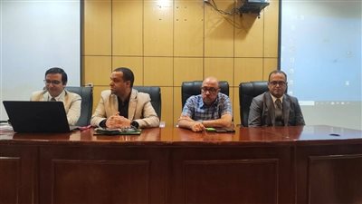 وكيل صحة أسيوط يعقد اجتماعًا موسعًا لمتابعة الأداء وتحسين الخدمات الصحية