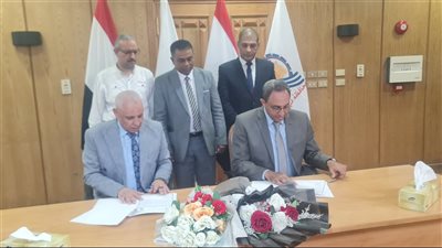 توقيع بروتوكول تعاون بين محافظة قنا وشركة مياه الشرب والصرف الصحي 