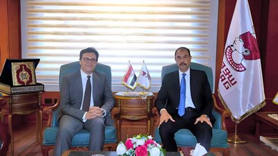 بالصور.. محافظ سوهاج يستقبل وزير الثقافة في زيارته للمحافظة