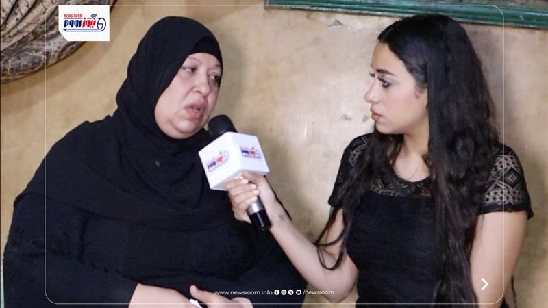 مذيعة نيوز رووم مع