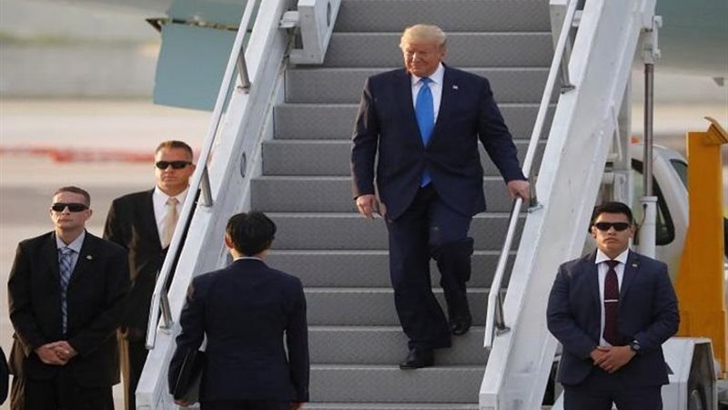 الرئيس الأمريكي دونالد