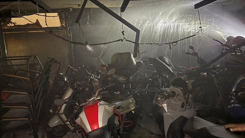 حريق معرض دراجات