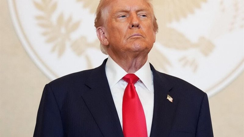 الرئيس الأمريكي دونالد