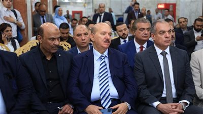 جمال الجارحي يتوسط المشاركين في انتخابات غرفةالصناعات المعدنية 