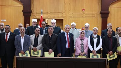 مجلس جامعة الأزهر يثمن جهودالإمام الأكبر نحو تحقيق السلام 