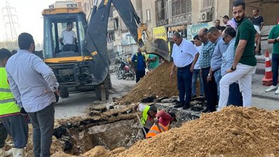 محافظة الجيزة: جاري إصلاح كسر بخط مياه قطر 800 مم بمنطقة الضغط – حدائق الأهرام