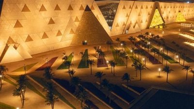 بحضور 25 رئيسا.. المتحف المصري الكبير يتزين للحدث الأكبر