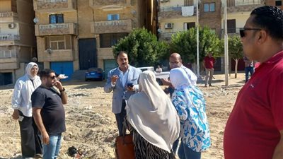 البيئة الرائحة الكريهة بالسويس.. أجولة تحتوي على أسماك نافقة تم التخلص منها 