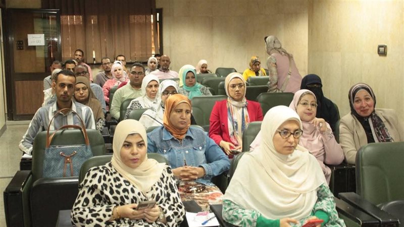 خلال الاجتماع 