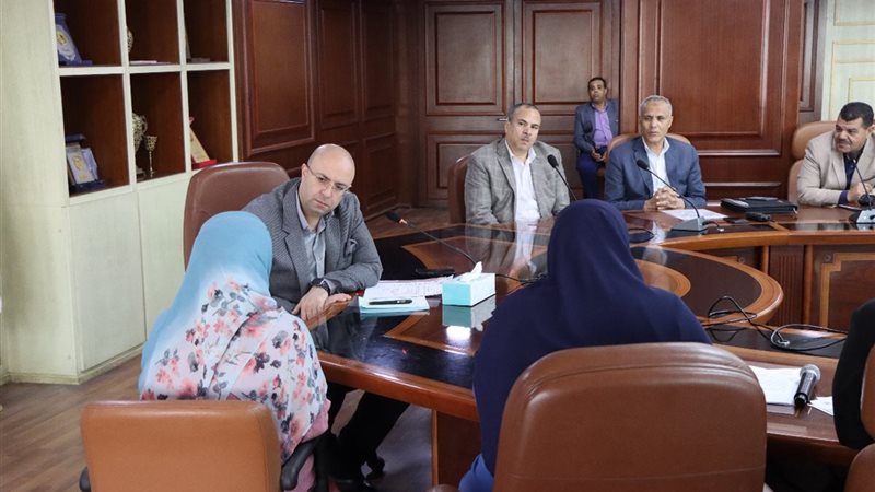 محافظ بنى سويف خلال