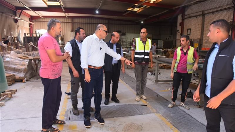 وزير العمل أثناء