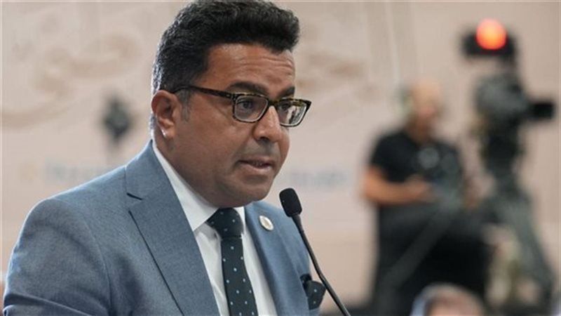 الدكتور باسل عادل