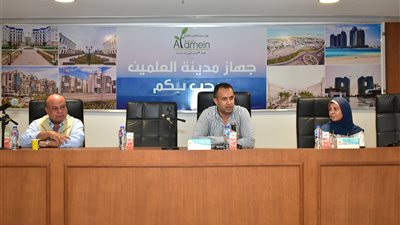 رئيس جهاز العلمين يستقبل أوائل طلاب مطروح المتفوقين بمدينة العلمين الجديدة