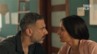 زينة ومحمد فراج يتصدران التريند بسبب 