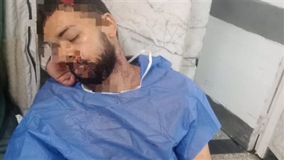 إصابة شاب بجروح قطعية بعد مشادة بسبب معاكسة خطيبته.. وأسرته تطالب بضبط الجاني