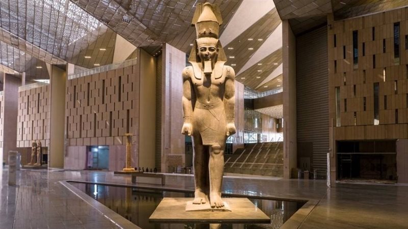  المتحف المصري الكبير