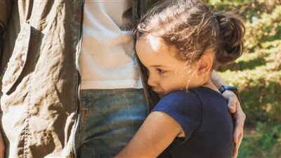 الأمومة مسؤولية وليست إسقاط للأحلام.. دعي طفلك يختار طريقه 	