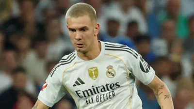 أنباء متضاربة حول إصابة ماستانتونو قبل مواجهة فالنسيا