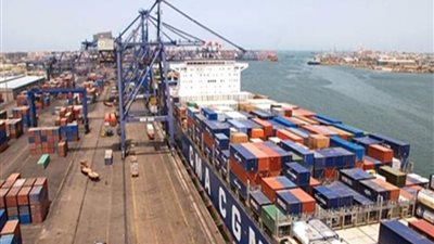 تداول 16 ألف طن و1017 شاحنة بضائع عامة ومتنوعة بموانئ البحر الأحمر 