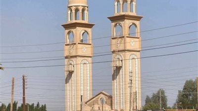 توافد الآلاف إلى دير الشهيد العظيم مارجرجس بالرزيقات لبدء موسم الزيارة السنوي