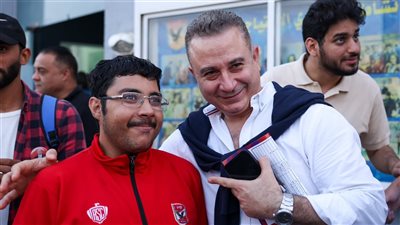 نجوم الفن يشاركون في انتخابات مجلس إدارة النادي الأهلي الجديد|صور