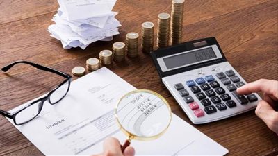 حكم التلاعب في فواتير البيع تهربًا من الضرائب.. دار الإفتاء تجيب