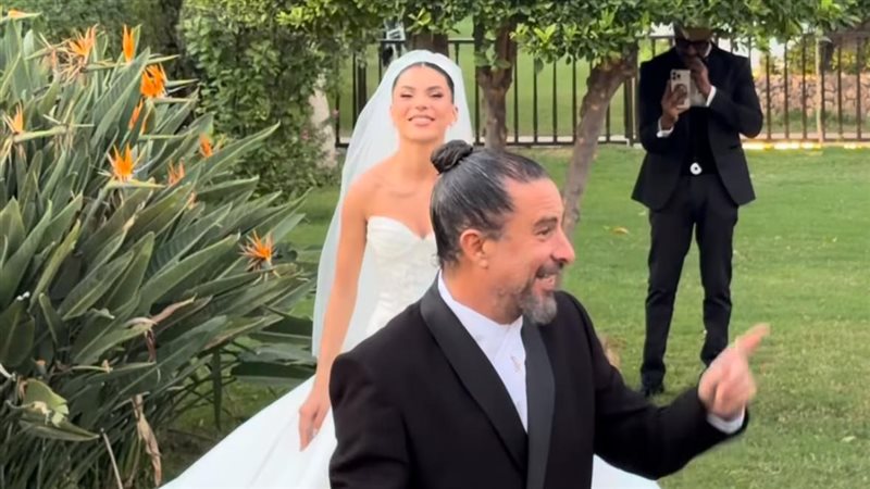 هادي الباجوري وزوجته