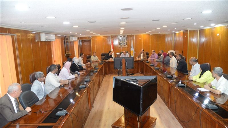 محافظ أسيوط