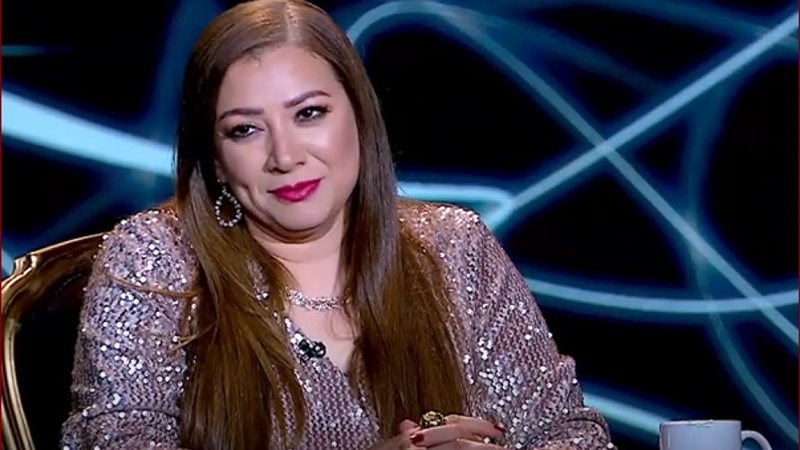 الفنانة انتصار 
