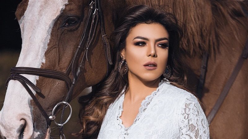  الفنانة ناهد السباعي