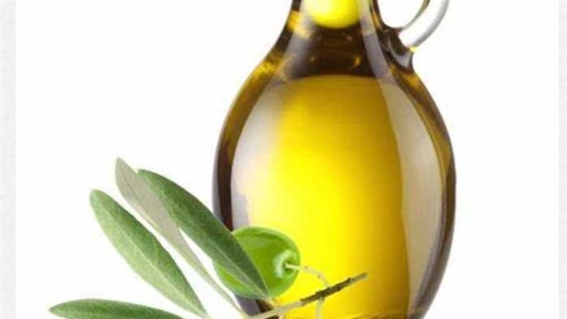 زيوت طبيعية لترطيب