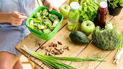 أطعمة تساعدك على التخلص من الإمساك بطريقة طبيعية وآمنة 	