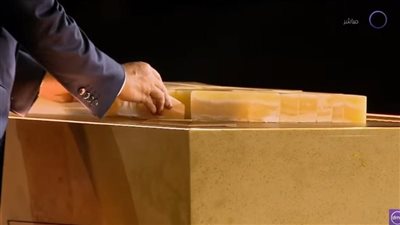 لحظة تاريخية: قادة العالم يضعون حجر الافتتاح للمتحف المصري الكبير