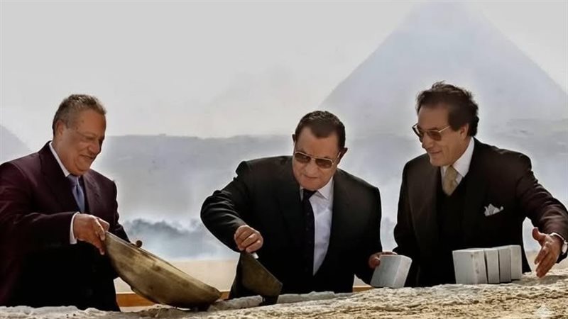 الرئيس مبارك يضع