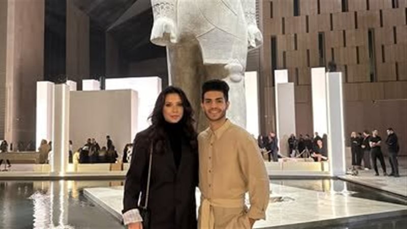 مينا وزوجته